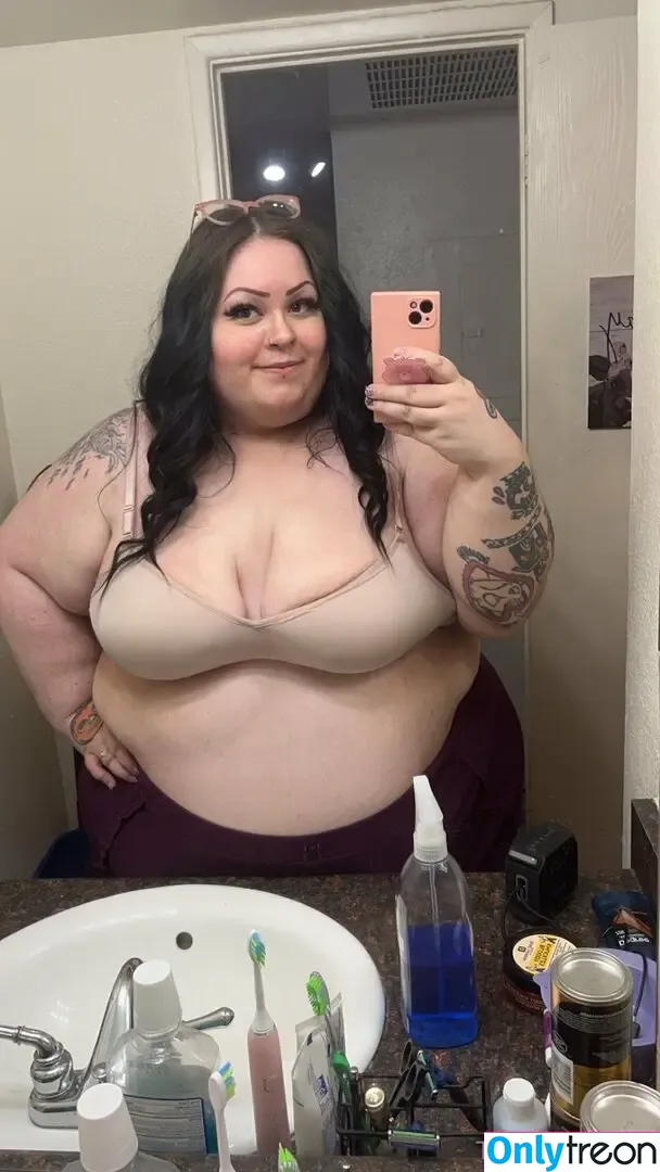 thatfatgemini nude photo #0075 (thatfatgemini)