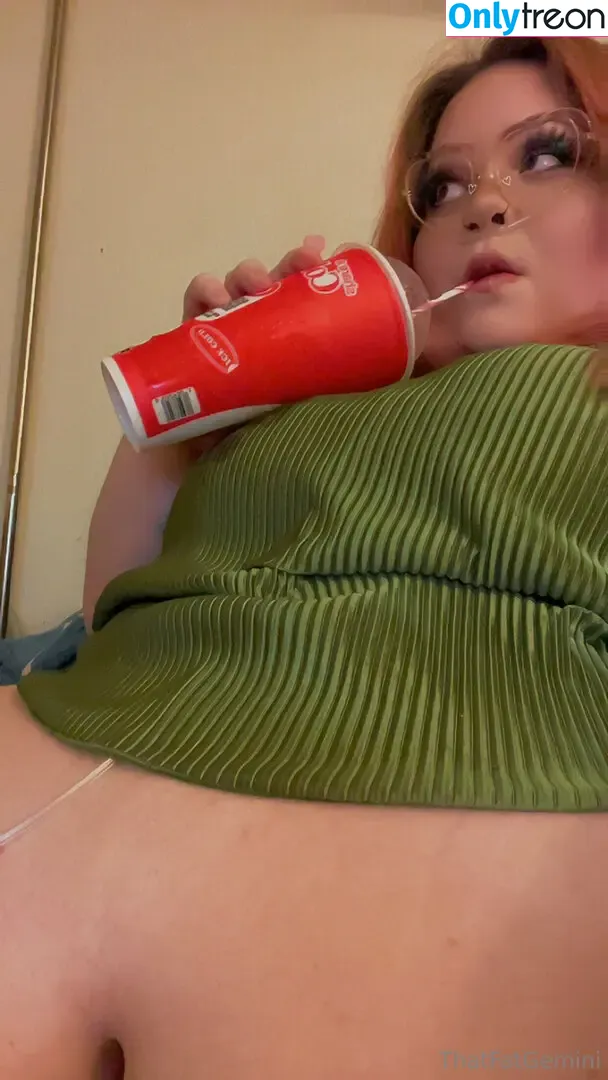 thatfatgemini nude photo #0121 (thatfatgemini)