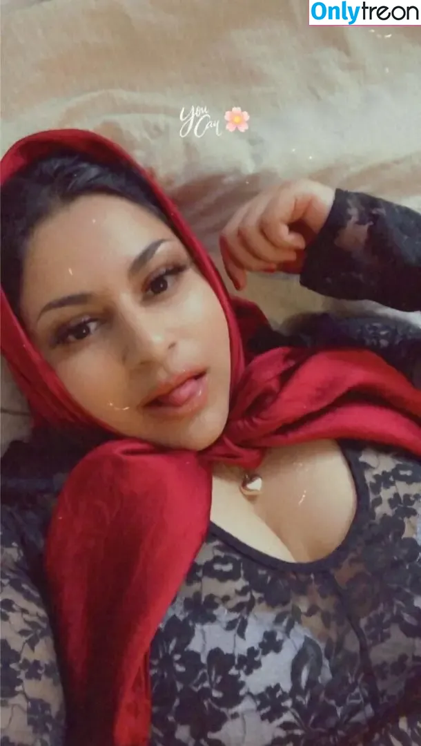 Thatgirlfromthe90s nude photo #0003 (Thatgirlfromthe90s)