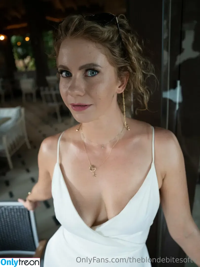The Blonde Bites nude photo #0001 (the_blond_bites / theblondebitesoftv)