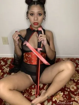 The Lovely Luna / Lustrous Luna / lunagonewild / lunaslilpiggies / xo_lovelyluna nude photo #0095