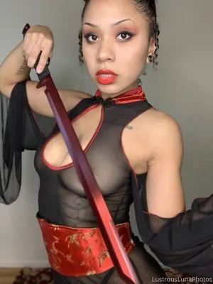 The Lovely Luna / Lustrous Luna / lunagonewild / lunaslilpiggies / xo_lovelyluna nude photo #0100