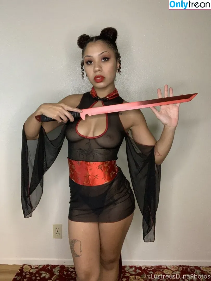 The Lovely Luna nude photo #0089 (Lustrous Luna / lunagonewild / lunaslilpiggies / xo_lovelyluna)