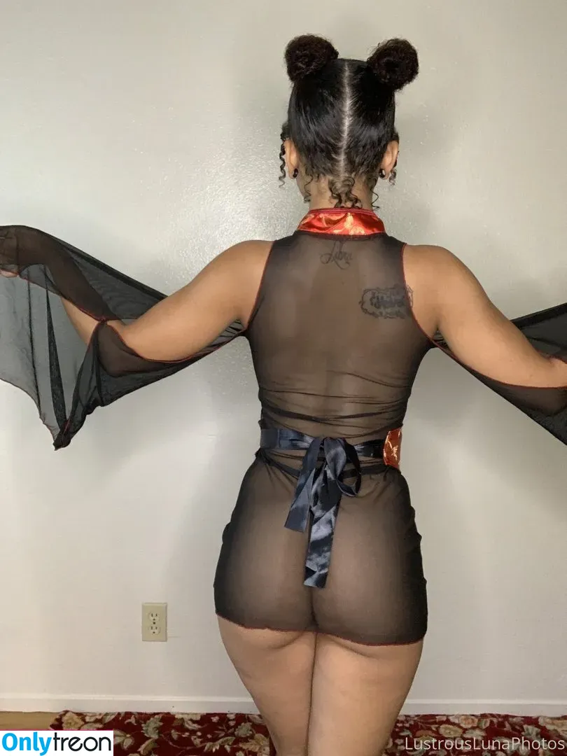 The Lovely Luna nude photo #0090 (Lustrous Luna / lunagonewild / lunaslilpiggies / xo_lovelyluna)