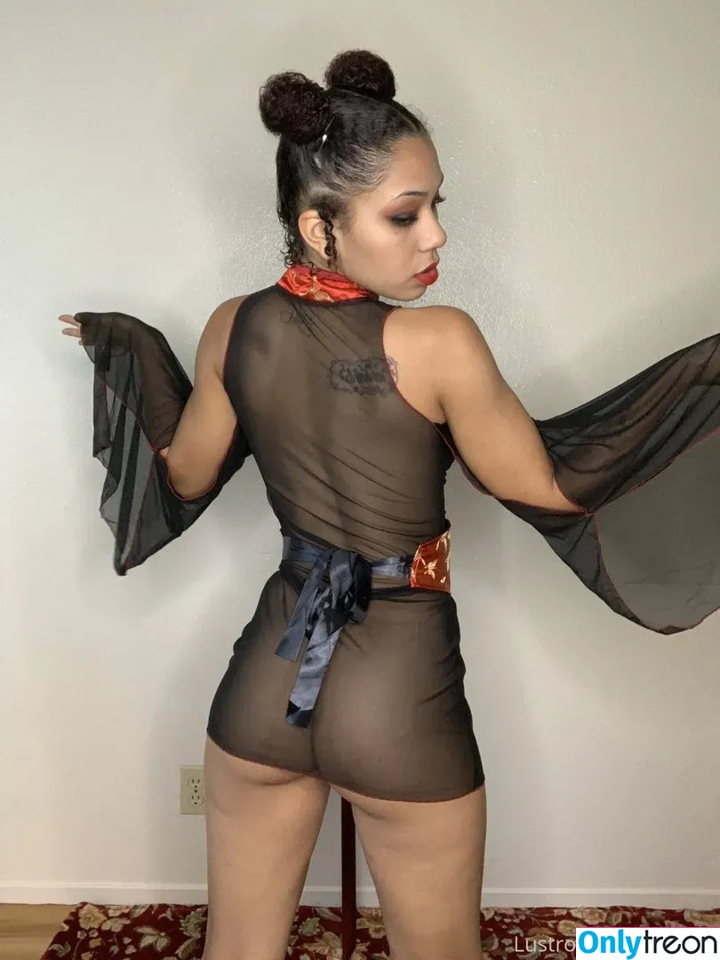 The Lovely Luna nude photo #0091 (Lustrous Luna / lunagonewild / lunaslilpiggies / xo_lovelyluna)