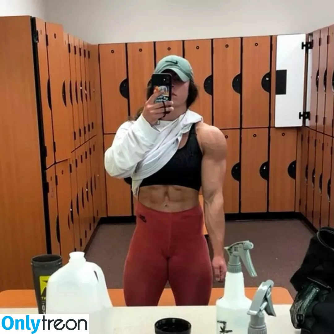 the.muscle.baby nude photo #0043 (renemillerxo / themusclebaby)