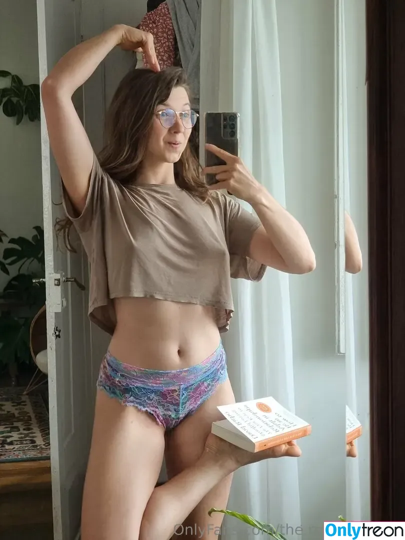 the.real.ninja.girl nude photo #0199 (ninja_natalie)