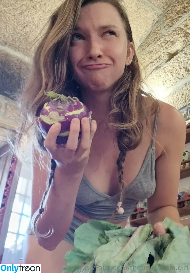 the.real.ninja.girl nude photo #0434 (ninja_natalie)
