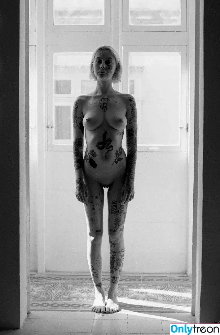 The Saddest Goddess nude photo #0008 (hurricanenamedember / thesaddestgoddess)