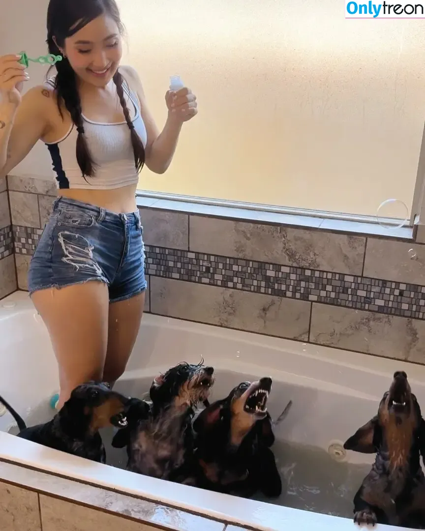The Weens nude photo #0009 (yunabugs)