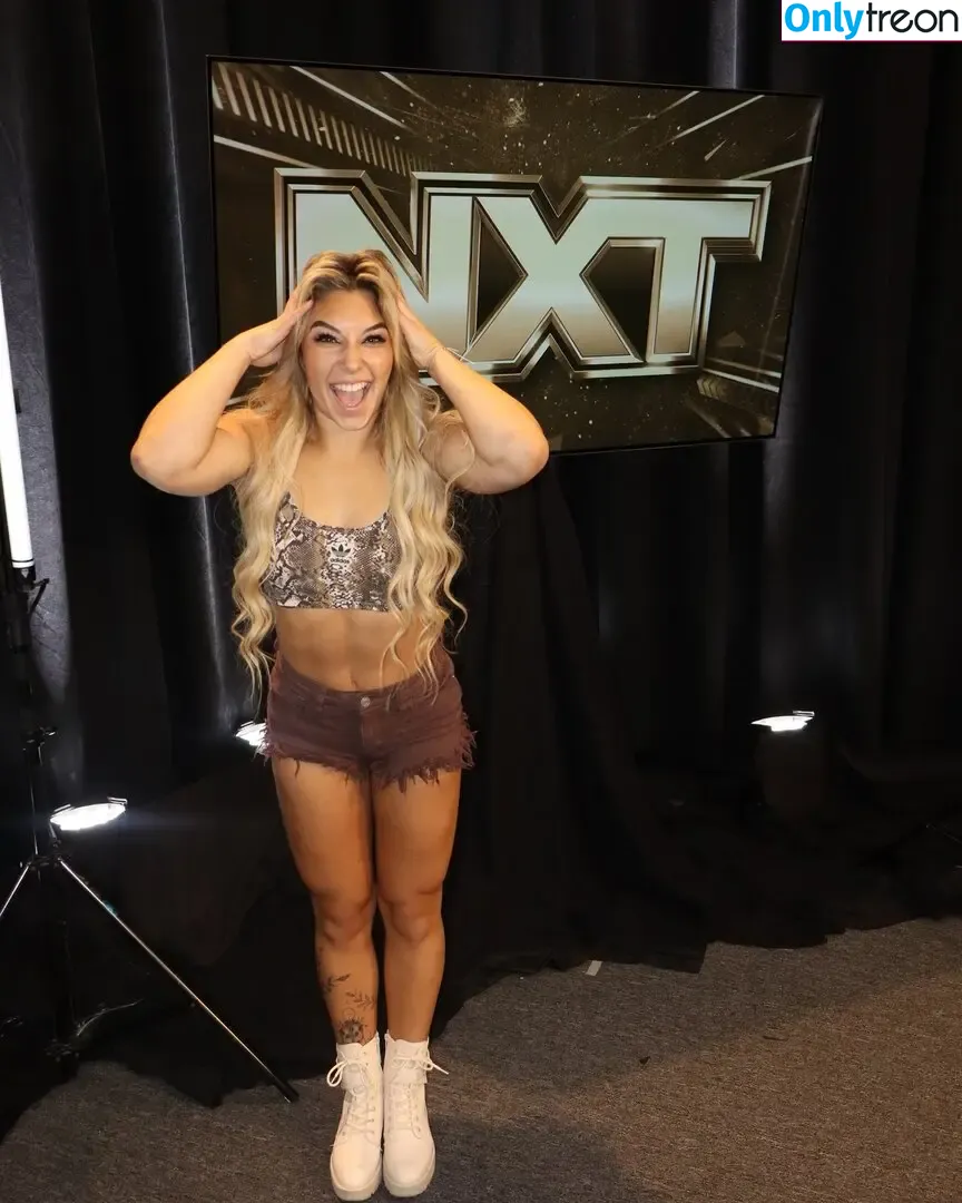Thea Hail nude photo #0291 (theahail_wwe)
