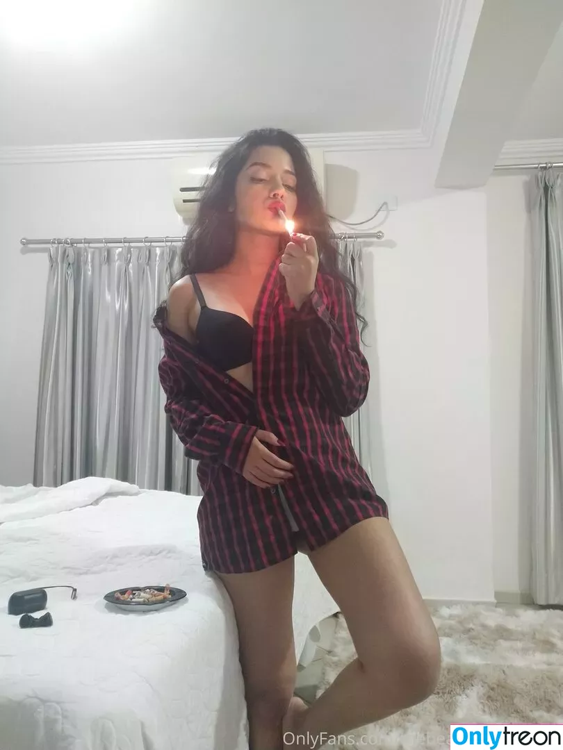 thebeautyofsmoking nude photo #0045 (the_beauty_of_smoking)