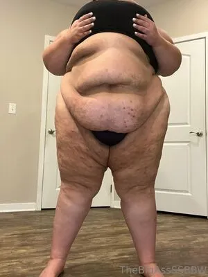 thebigassssbbw1 / thebigglooom nude photo #0194