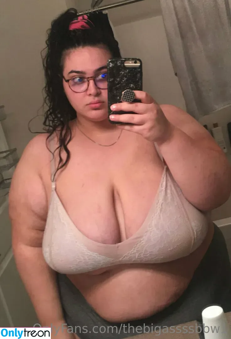 thebigassssbbw1 nude photo #0033 (thebigglooom)