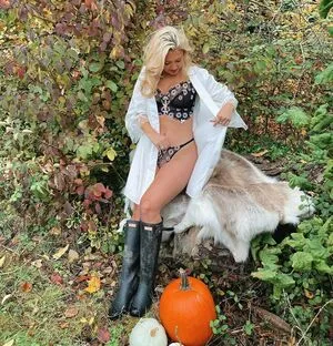 Thebigtittiecommittee / Hari Beavis nude photo #0079