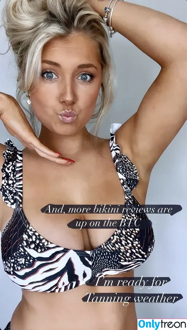 Thebigtittiecommittee nude photo #0020 (Hari Beavis)