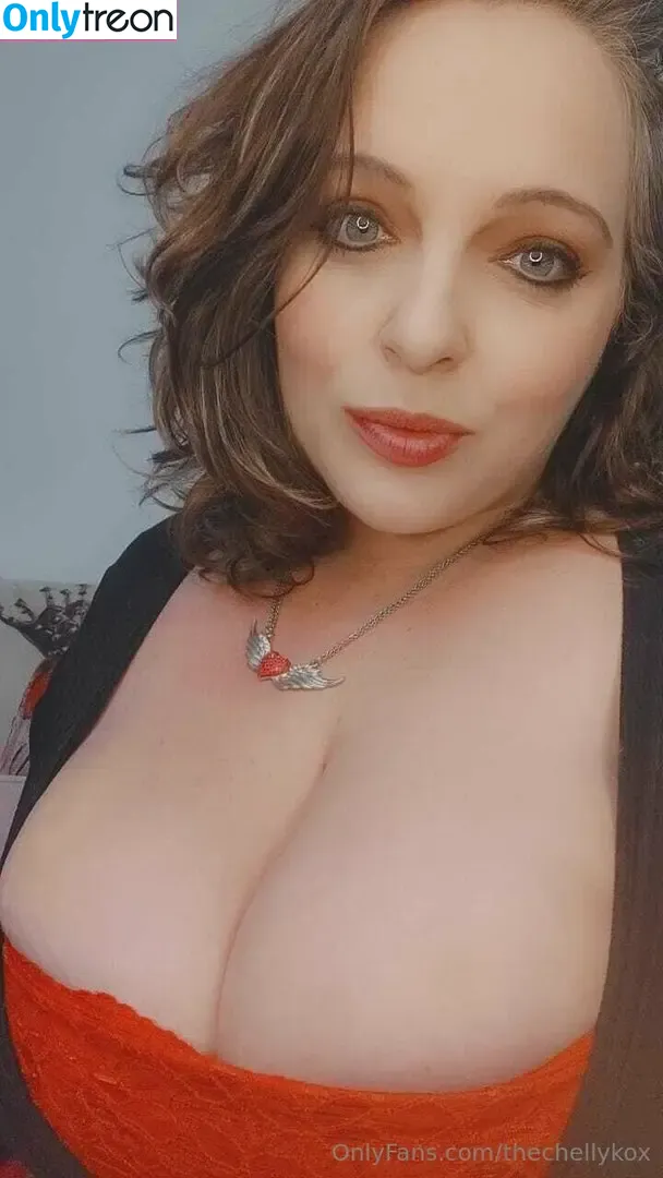 thechellykox nude photo #0277 (thebbwbarbie)