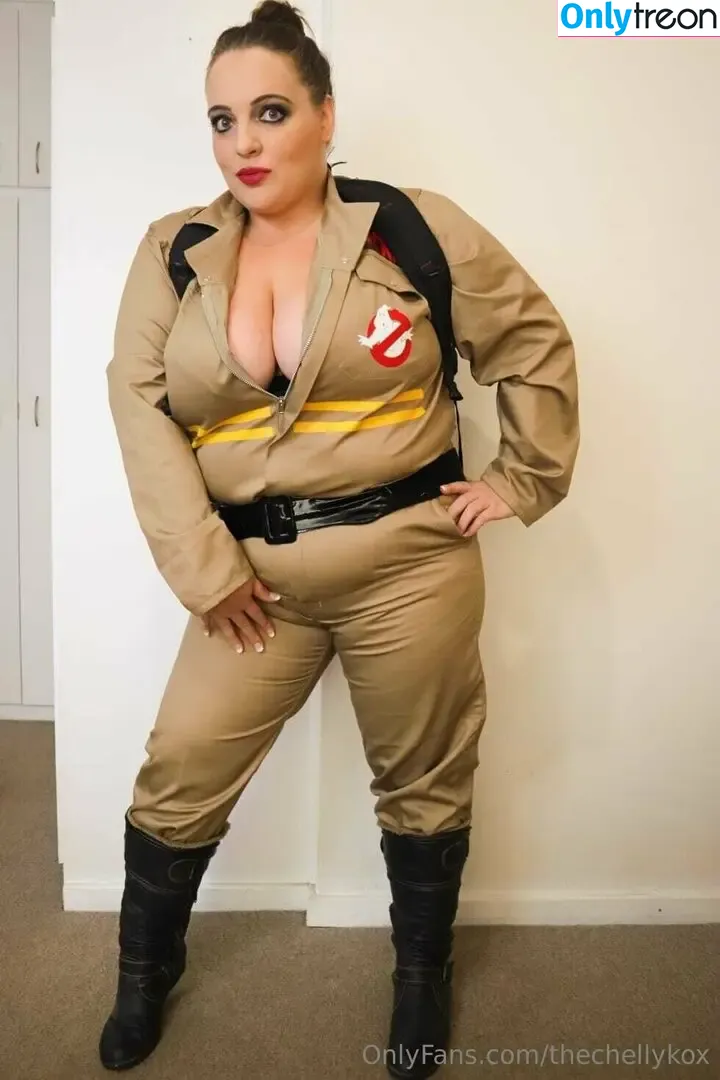 thechellykox голая photo #0381 (thebbwbarbie)