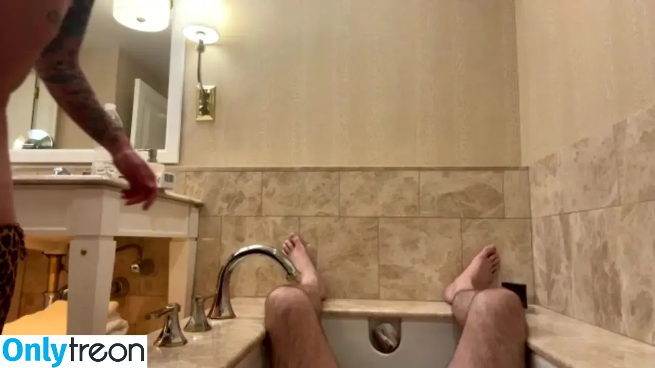 thedannygoldexperience nude photo #0110 (timcunninghamart)