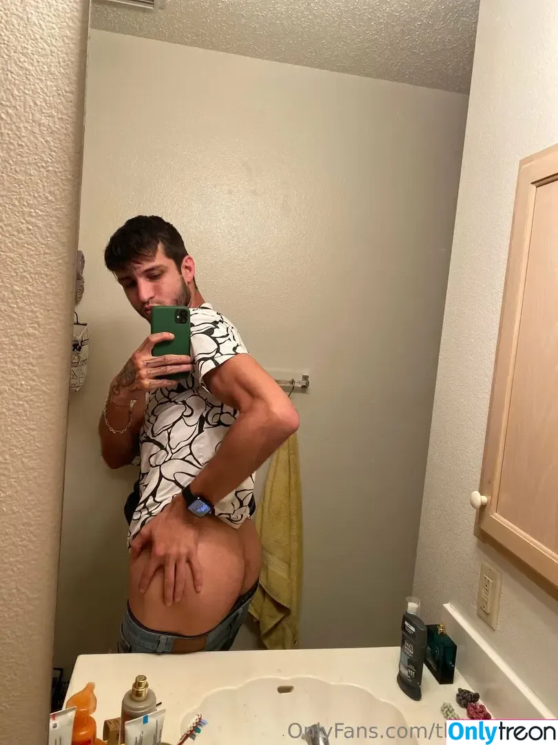 theelliotfinn nude photo #0019 (theelliotfinn)