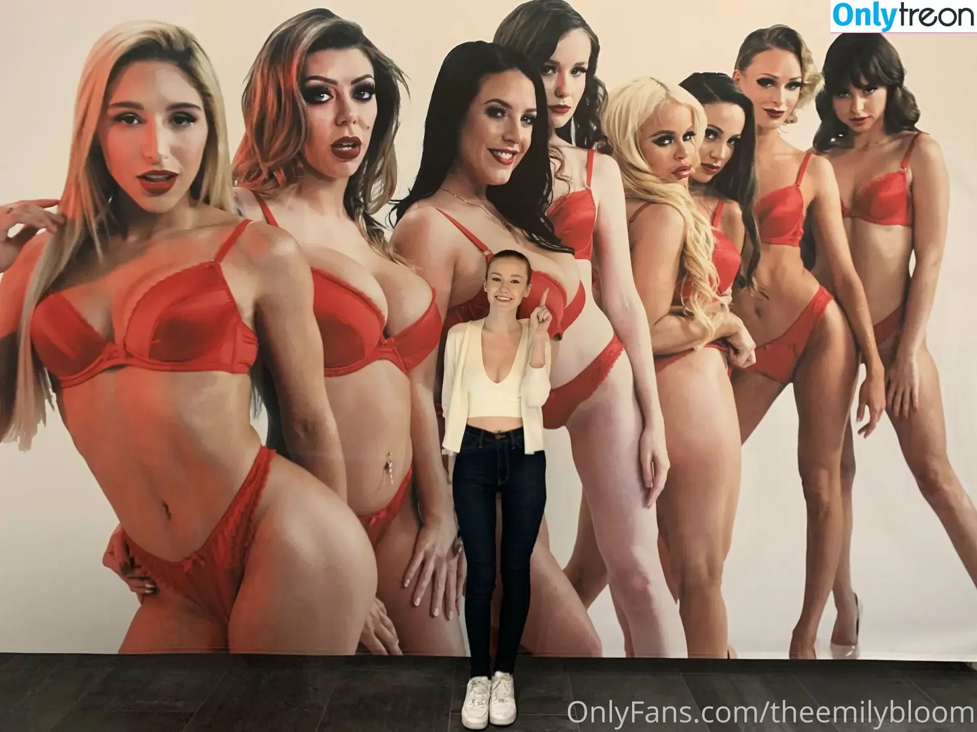 TheEmilyBloom nude photo #0221 (heidi.rom / heidi_rom)