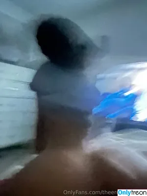 theerealprincess / theeprincessofficial nude photo #0001