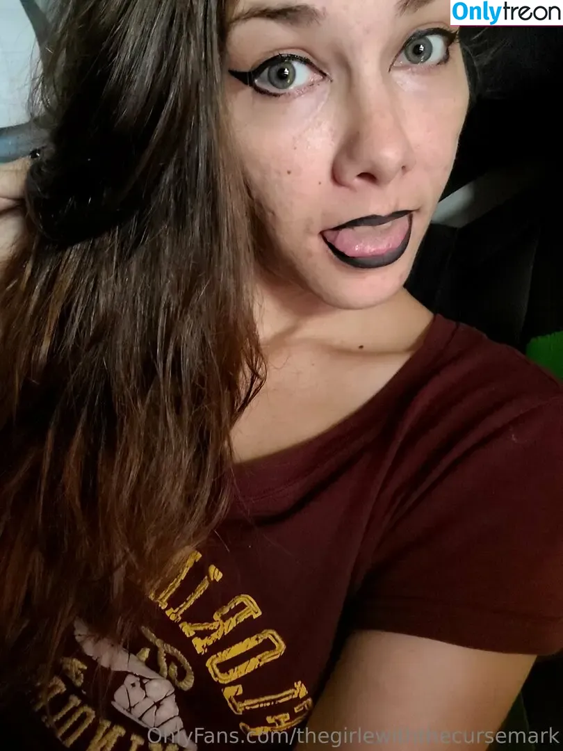 thegirlewiththecursemark nude photo #0123 (thegirlewiththecursemark)