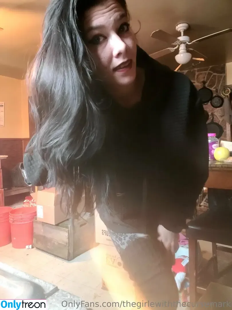 thegirlewiththecursemark nude photo #0140 (thegirlewiththecursemark)