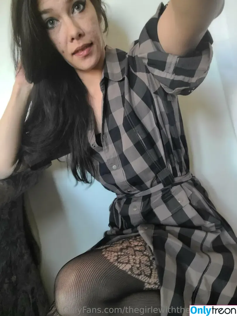 thegirlewiththecursemark nude photo #0144 (thegirlewiththecursemark)