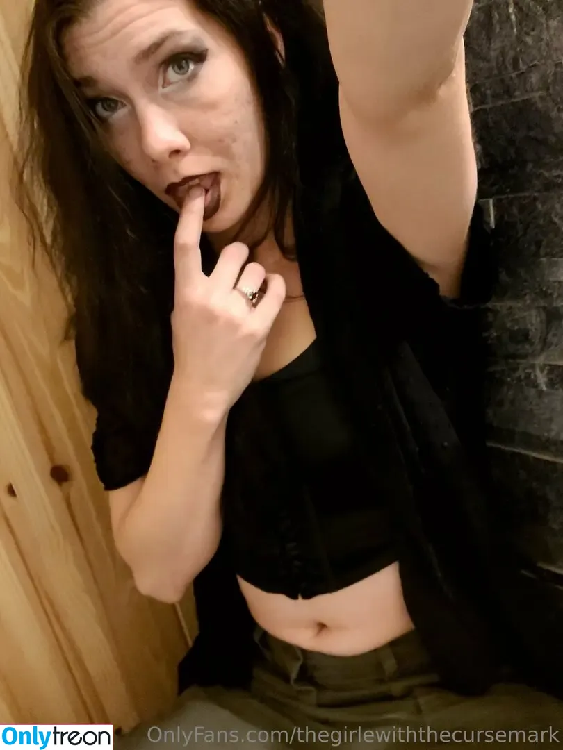 thegirlewiththecursemark nude photo #0153 (thegirlewiththecursemark)