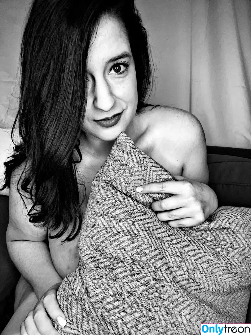thehazelunicorn nude photo #0053 (thehazelunicorn)