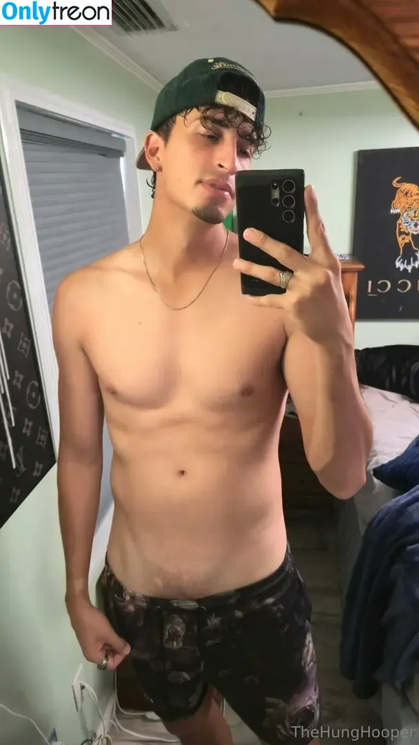 thehunghooper nude photo #0086 (hung_huge)
