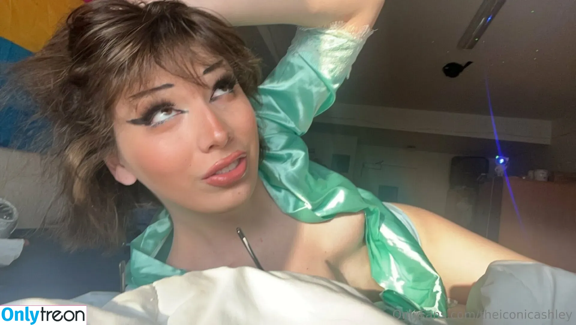 theiconicashley nude photo #0037 (ashleim1chelle)