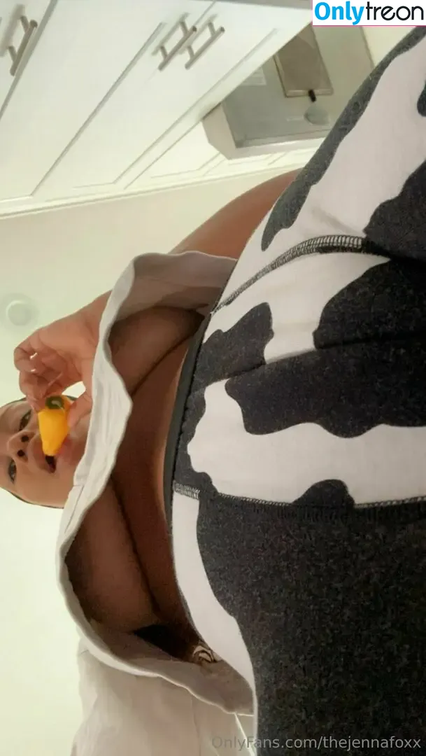 thejennafoxx nude photo #0015 (therealjennafoxx_)