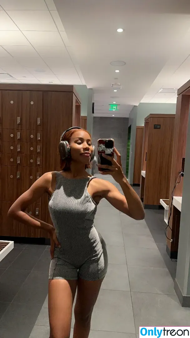thejennafoxx nude photo #0020 (therealjennafoxx_)
