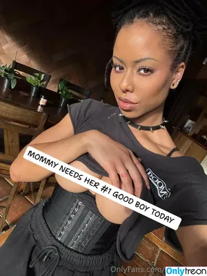 thekiranoir / thekiranoirgram nude photo #0316
