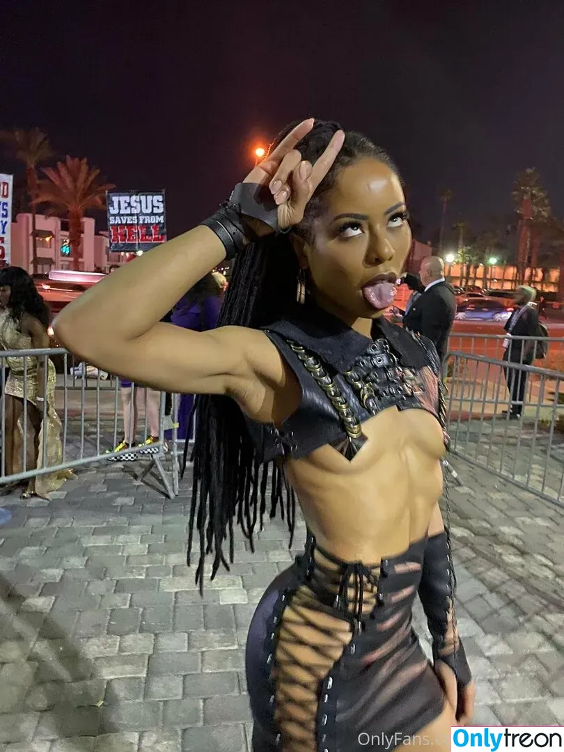 thekiranoir nude photo #0050 (thekiranoirgram)