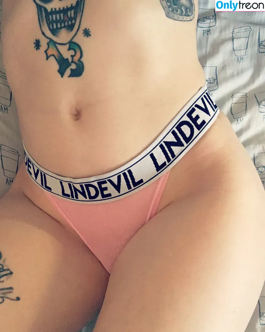 thelindevil nude photo #0023 (thelindevil)