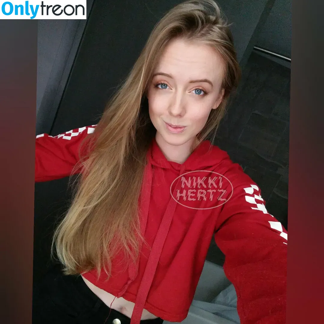 thenikkihertz голая photo #0002 (thenikkihertz)