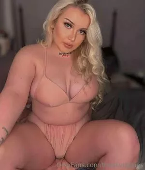 theoliviaskies / thelivingkendoll nude photo #0108