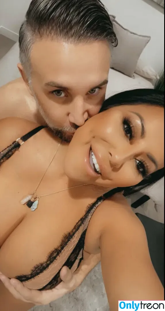 theonlykiaramia nude photo #0015 (theonlykiaramia)