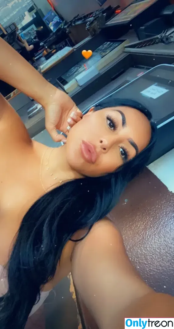 theonlykiaramia nude photo #0280 (theonlykiaramia)