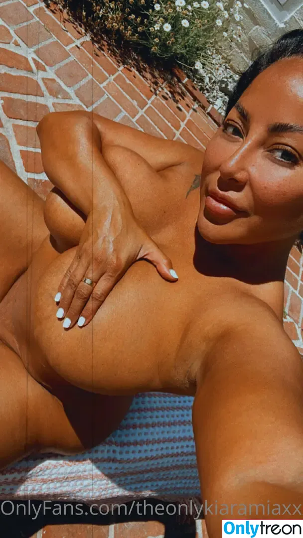 theonlykiaramiaxxx nude photo #0199 (theonlykiaramiaxxx)