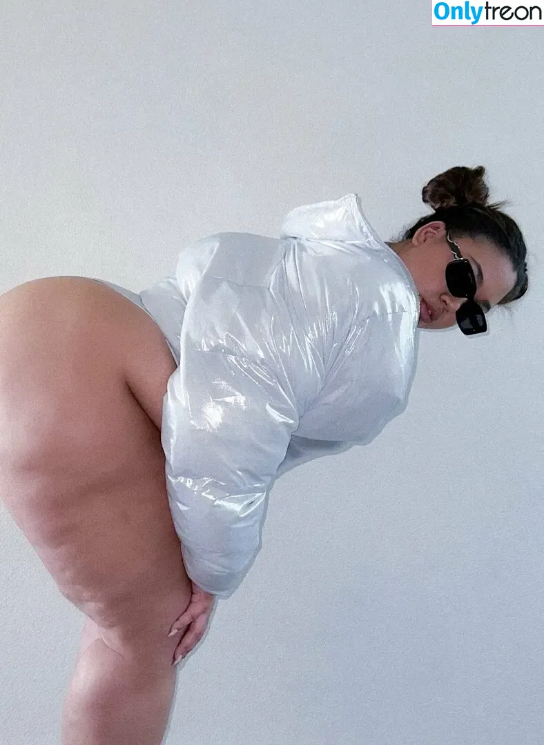thepeachqueen nude photo #0026 (theepeachqueen)