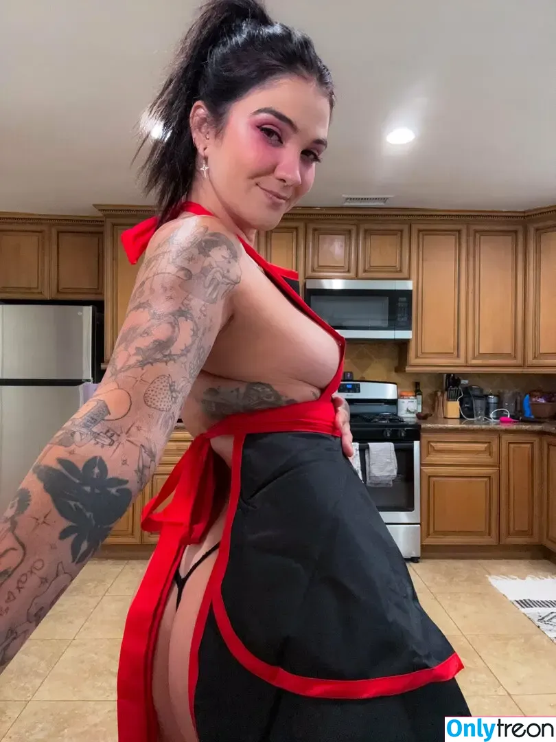 thephoqueen nude photo #0680 (thephoqueen)