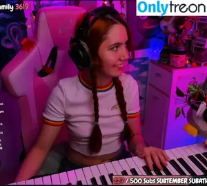 ThePianoDragon_ / PianoDragon_OF / thepianodragon / thepianodragon_twitch фото голая #0205