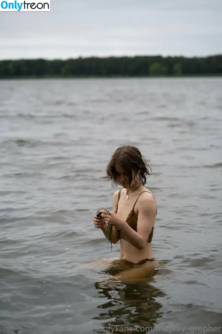 theplay_grapher nude photo #0004 (theplaygrapher._)
