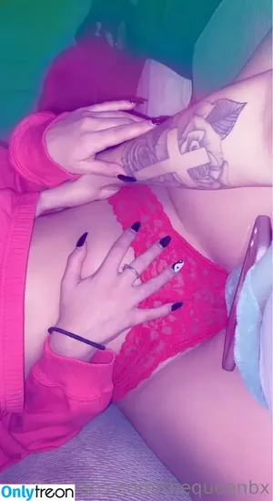 thequeenbx / brookhorsefall nude photo #0005