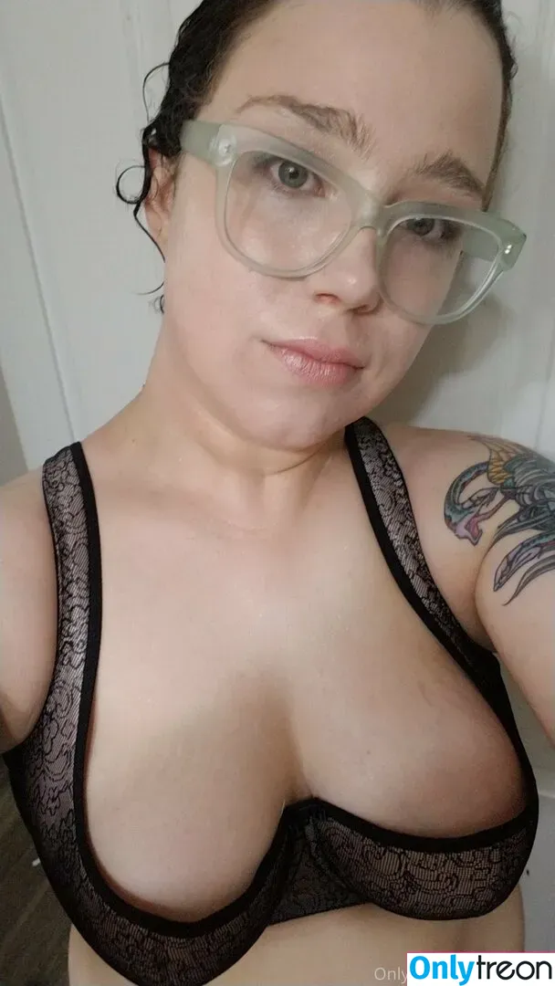 thequeenhasarrived nude photo #0037 (thequeenhasarrived)