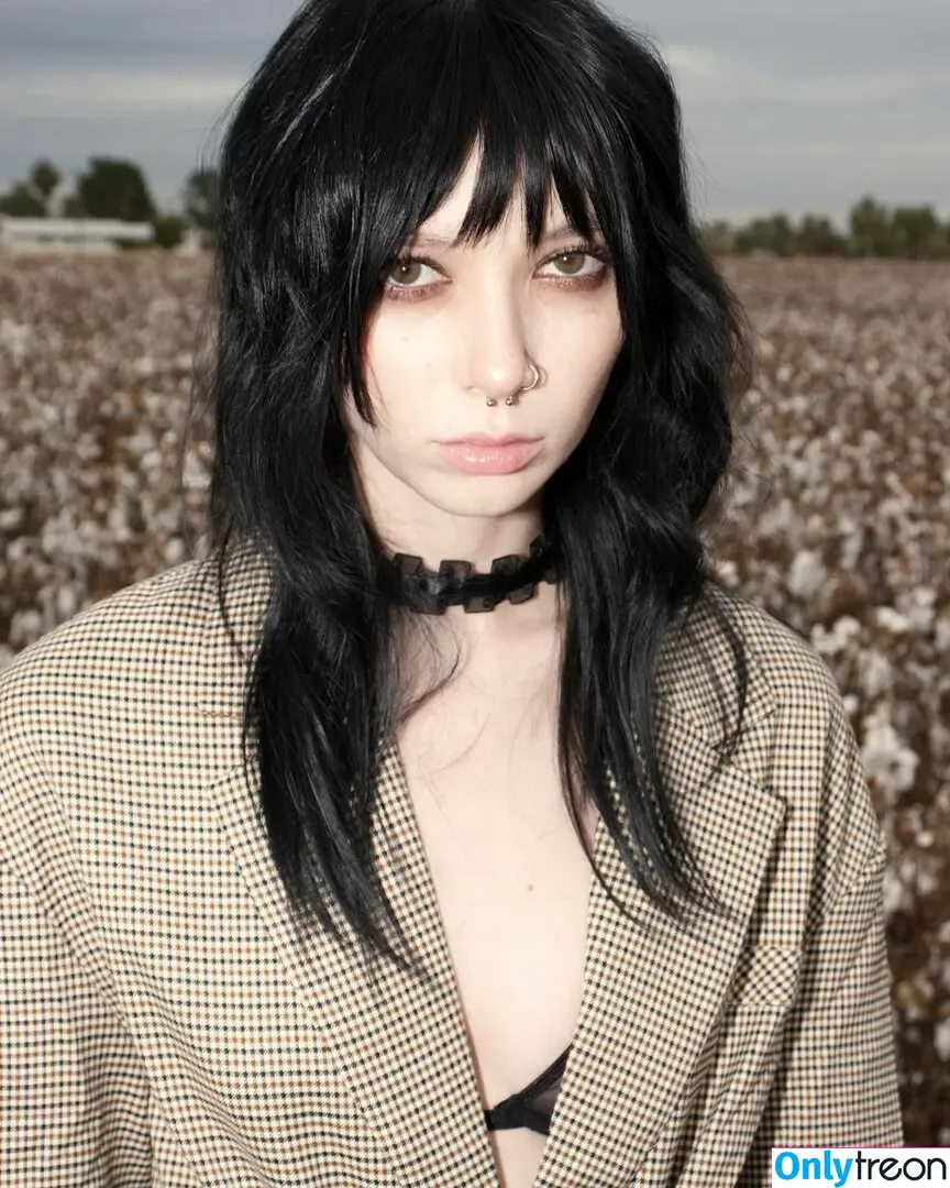 Theravenlissette голая photo #0001 (ravenkitten)